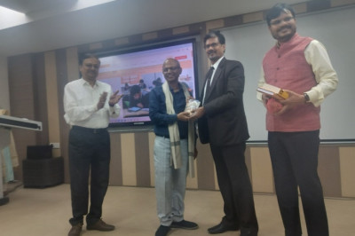 छात्र-छात्राओं के जीवन में उनका अध्ययन काल सर्वाधिक महत्वपूर्ण होता है - डॉ लक्ष्मीकांत बेहरा