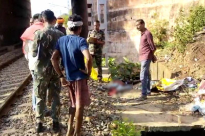 युवक की ट्रेन से कटकर हुई मौत शादी कार्ड बांटने गए थे ,ग्रामीण हत्या की जता रहे हैं आशंका…
