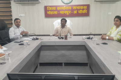 कलेक्टर ने ली नोडल अधिकारियों की बैठक