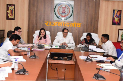 कलेक्टर ने मतदान प्रतिशत बढ़ाने तथा मतदान केन्द्रों में आवश्यक व्यवस्था के संबंध में बैठक ली