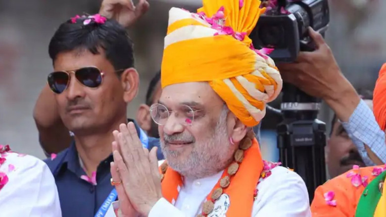 समाज से बार-बार माफी मागते हुए गृह मंत्री अमित शाह राजपूत......