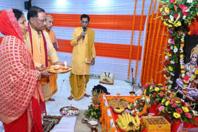 हनुमान जन्मोत्सव पर विष्णु देव साय ने सपरिवार मुख्यमंत्री निवास में की पूजा-अर्चना, छत्तीसगढ़ की खुशहाली के लिए की कामना…