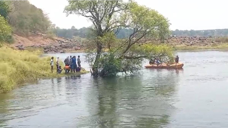 मध्यप्रदेश के जबलपुर जिले में बड़ा हादसा हो गया....