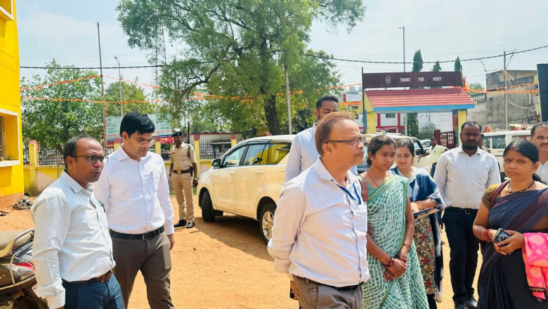 प्रेक्षक अनिल अग्रवाल ने विभिन्न मतदान केन्द्रों का किया निरीक्षण