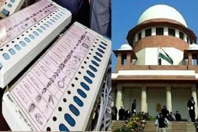 सुप्रीम कोर्ट ने बुधवार को EVM के डेटा से वोटर वेरिफिएबल पेपर ऑडिट ट्रेल पर्चियों का 100 फीसदी मिलान की मांग वाली याचिका पर सुनवाई की.....