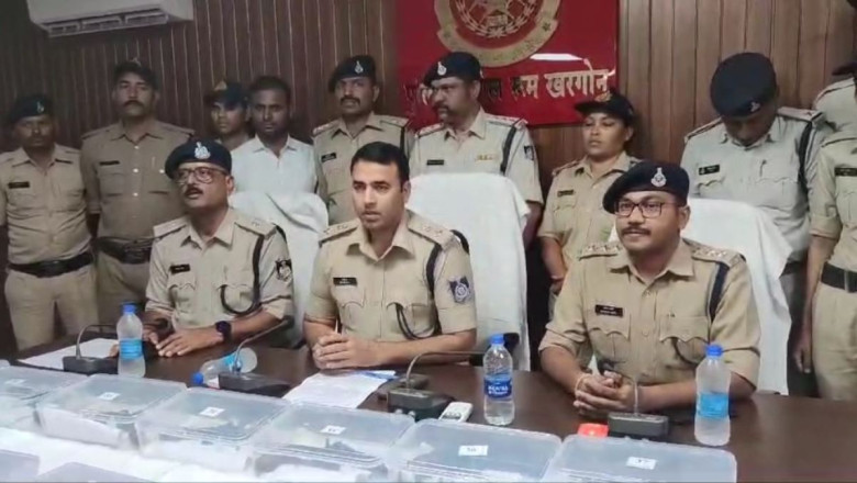 37 अवैध हथियार के साथ एक तस्कर गिरफ्तार, दूसरे की तलाश जारी,लोकसभा चुनाव के बीच पुलिस की बड़ी कार्रवाई...