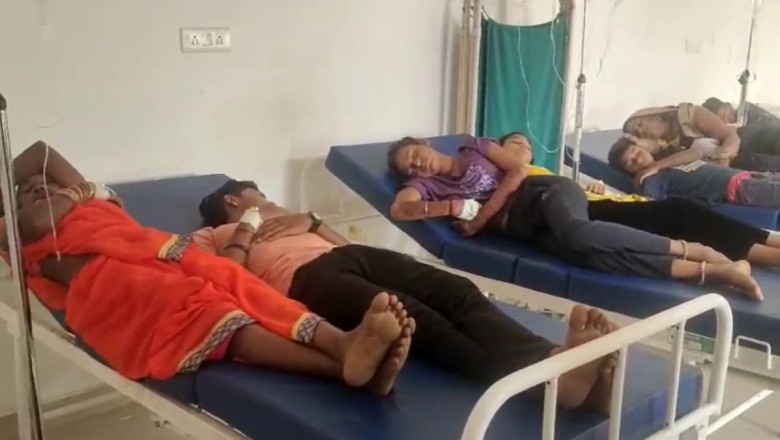 आनन फानन में कराया गया अस्पताल में भर्ती,प्रसाद खाने से 100 से अधिक लोगों की बिगड़ी तबीयत...