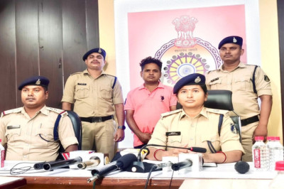 प्रॉपर्टी और पत्नी पर थी बुरी नजर, सौतेले बेटे ने बुजुर्ग पिता को उतारा मौत के घाट...
