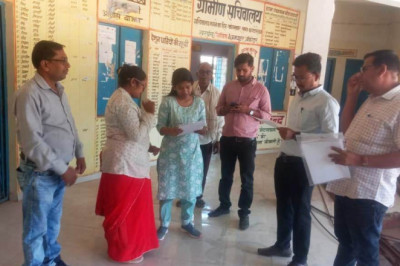कलेक्टर के निर्देश पर ग्रामीण क्षेत्रों में पेयजल समस्याओं का किया जा रहा निराकरण