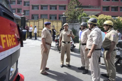 स्कूलों में बम की फर्जी सूचना से निपटने को बनेगी SOP...