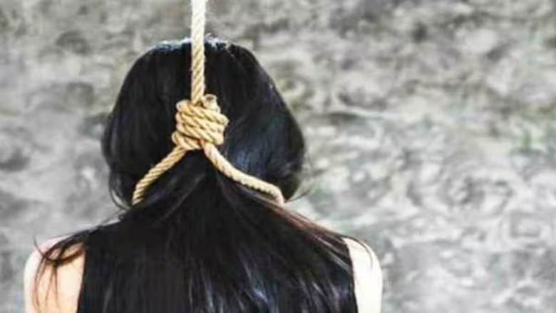 10वीं बोर्ड में पूरक आने से परेशान छात्रा ने लगाई फांसी, कस्तूरबा हॉस्टल में रहकर करती थी पढ़ाई…