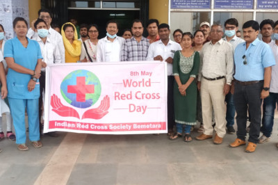 जिला अस्पताल मे मनाया गया विश्व रेडक्रॉस दिवस