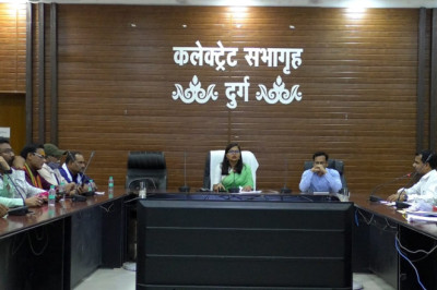 देशी विदेशी कम्पोजिट मदिरा दुकान आहता हेतु निविदा खोली गई
