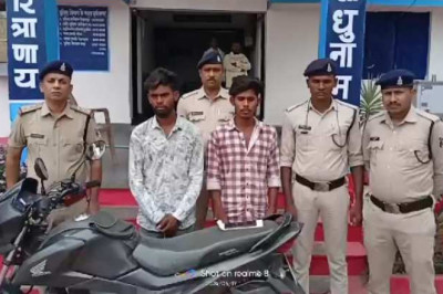 आधी रात घर में घुसकर लड़की का फाड़ा कुर्ता, दो आरोपी गिरफ्तार...