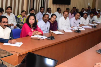 कलेक्टर ने मतगणना स्थल पर आवश्यक व्यवस्था के लिए अधिकारियों को किया नियुक्त