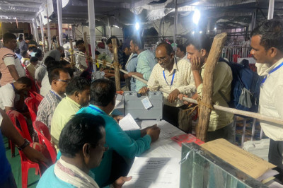 लोकसभा निर्वाचन: 7000 हजार सरकारी कर्मचारियों के खाते में आएगी मानदेय की राशि, कलेक्टर ने दिए निर्देश