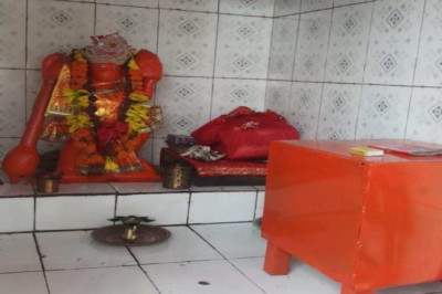 फिल्मी स्टाइल में रायपुर के हनुमान मंदिर से दानपेटी चोरी...