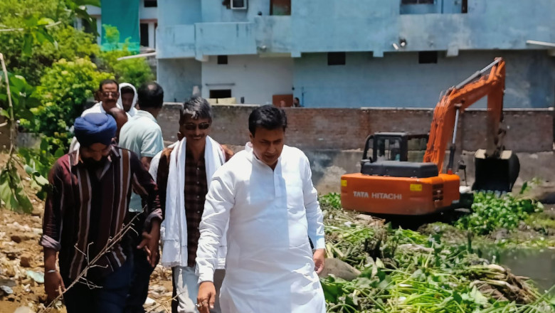 बारिश पूर्व नाला साफ सफाई का महापौर धीरज बाकलीवाल ने  किया निगम अधिकारियों के साथ औचक निरीक्षण: