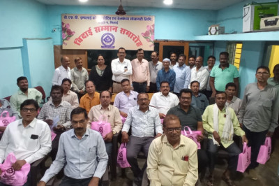 विदाई के पल में भावुक हुए रिटायर बीएसपी कर्मी ससम्मान विदाई दी सेक्टर-4 को ऑपरेटिव सोसाइटी ने