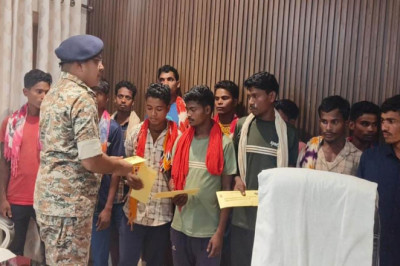 छत्तीसगढ़ में नक्सलियों के खिलाफ कार्रवाई का असर, 33 ने किया आत्मसमर्पण…