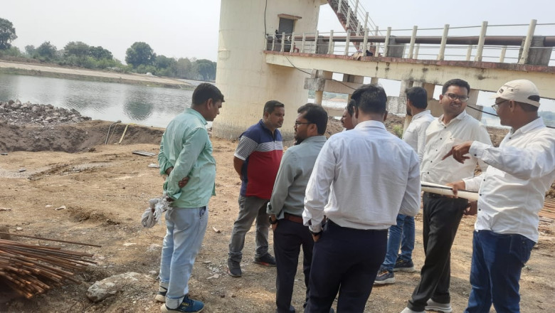 जनसमस्याओं के समाधान हेतु अधिकारियों द्वारा फील्ड भ्रमण