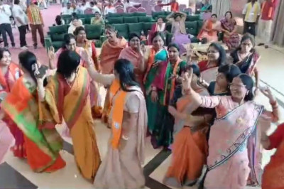 दुर्ग में विजय बघेल की निर्णायक बढ़त से कार्यकर्ताओं में जश्न का माहौल…