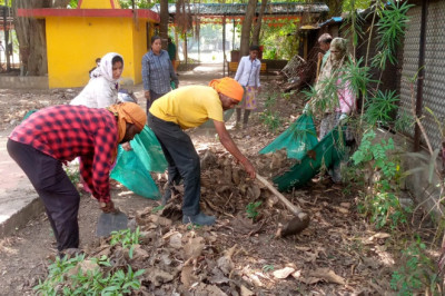 घरो से निकलने वाले कचरो से भिलाई निगम बना रहा खाद