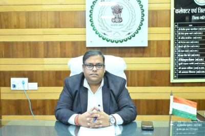 कलेक्टर एवं जिला निर्वाचन अधिकारी अग्रवाल ने निर्विघ्न एवं शांतिपूर्ण निर्वाचन प्रक्रिया संपन्न होने पर व्यक्त किया आभार