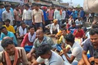 ट्रक ने छात्रा को रौंदा, एक की मौत, 2 घायल.. परिजनों ने किया चक्काजाम....