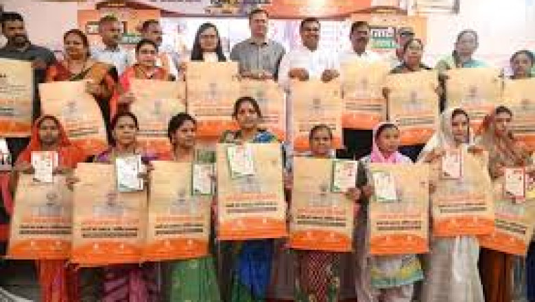 405319 खातों में पहुंचा एक हजार रुपए, मैसेज मिलते ही छलका महिलाओं का उत्साह