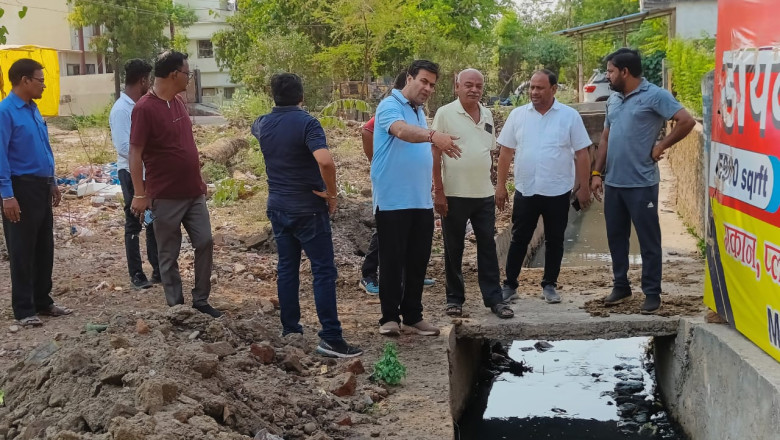 नाला सफाई व्यवस्था का महापौर एवं आयुक्त ने लिया जायजा: बरसात के मद्देनजर कार्य को मिशन मोड़ पर करने निर्देश: