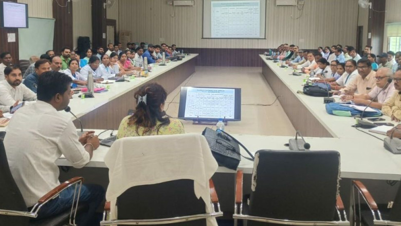 आयुष्मान कार्ड पंजीयन सर्वेक्षण के बारे में दिया गया प्रशिक्षण