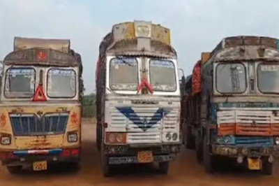 भिलाई आधी रात पुलिस ने कबाड़ियों के खिलाफ की बड़ी कार्यवाही ,तीन ट्रकों से चोरी का लोहा बरामद फरार चल रहे ललित कबाड़ी को किया गिरफ्तार.....