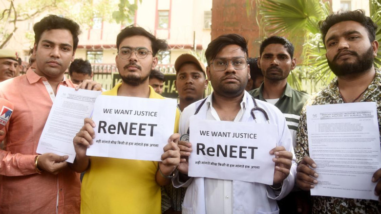 'नीट' की काउंसलिंग रोकने और एनटीए की  पूरी प्रक्रिया की एसआईटी से जांच कराने की मांग