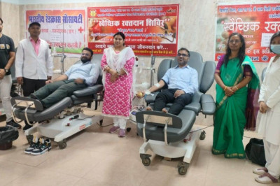 विश्व रक्तदान दिवस के अवसर पर मेडिकल कॉलेज में रक्तदान शिविर का हुआ आयोजन