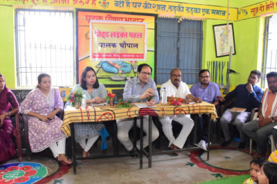 सुपोषण की श्रेणी में लाने बच्चों को दें पौष्टिक भोजन कलेक्टर जिले में चले रहे पोट्ठ लईका अभियान के अंतर्गत ग्राम अर्जुनी, अमलीडीह और करेठी में पालक चौपाल कार्यक्रम में हुए शामिल