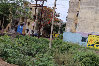 दीनदयाल कॉलोनी जूनवानी भिलाई में बारिश का पानी घरो में भरने के कारण हुए परेशान