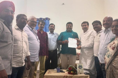 महापौर ने विधायक से मुलाकात की: शहर में विकास कार्य कराने शासन से राशि दिलाने का आग्रह किया: