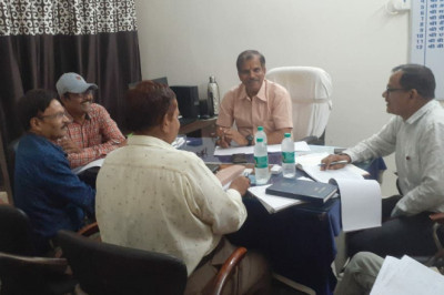 अधीक्षण अभियंता हरिओम शर्मा ने ग्रामीण यांत्रिकी विभाग के कार्यों की समीक्षा की प्रगतिरत कार्यों को समय-सीमा में पूर्ण करने के दिये निर्देश