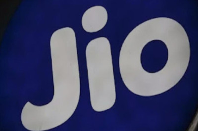 जियो यूजरो को झटका Jio का रिचार्ज प्लान हुआ महंगा, नई दरें 3 जुलाई 2024 से होगी प्रभावी,कितनी की वृद्धि हुई देखें....