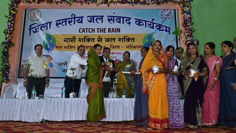 जल एवं पर्यावरण संरक्षण की दिशा में बढ़ाए कदम, आने वाले कल को बनाएं बेहतर - कलेक्टर अग्रवाल