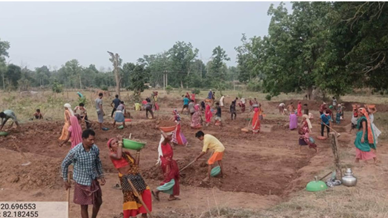 मनरेगा से श्रमिकों को मिल रही आर्थिक मजबूती