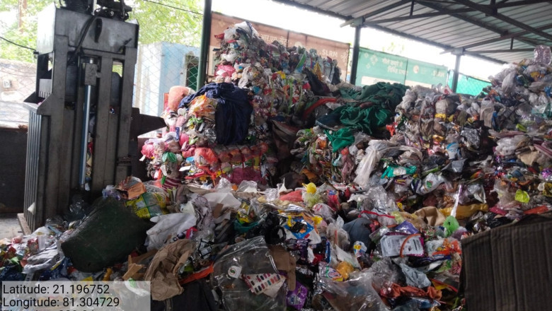 निगम दुर्ग की स्वच्छता दीदी बना रही है गीले कचरे से बनेगी खाद, सूखा कचरा होगा रिसाइकिल,