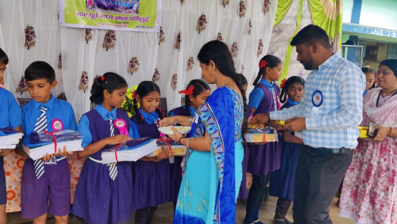 पार्रीखुर्द स्कूल में हर्षोल्लास  के साथ मनाया गया शाला प्रवेश उत्सव...