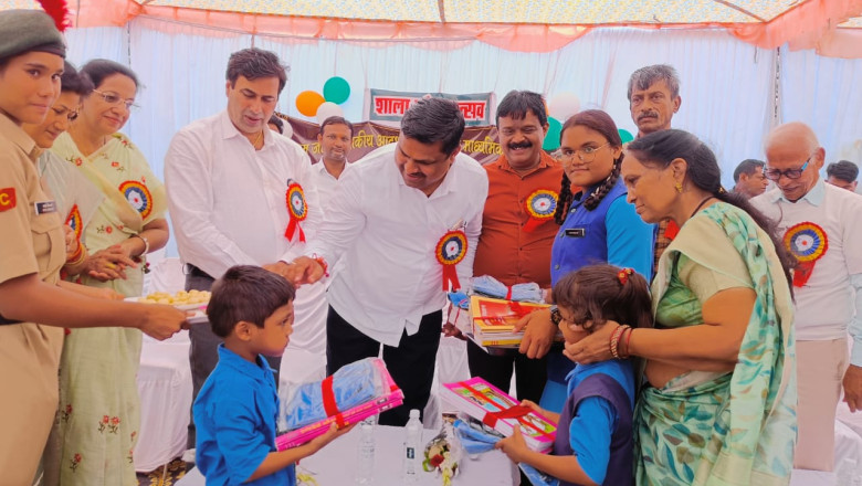 बच्चो ने विधायक एवं महापौर से किया प्रॉमिश-भोजन के वक्त नही देखेंगे टीवी व मोबइल: