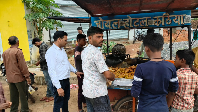 खाद्य एवं औषधि विभाग ने व्यावसायिक खाद्य सामग्री का किया प्राथमिक जाँच