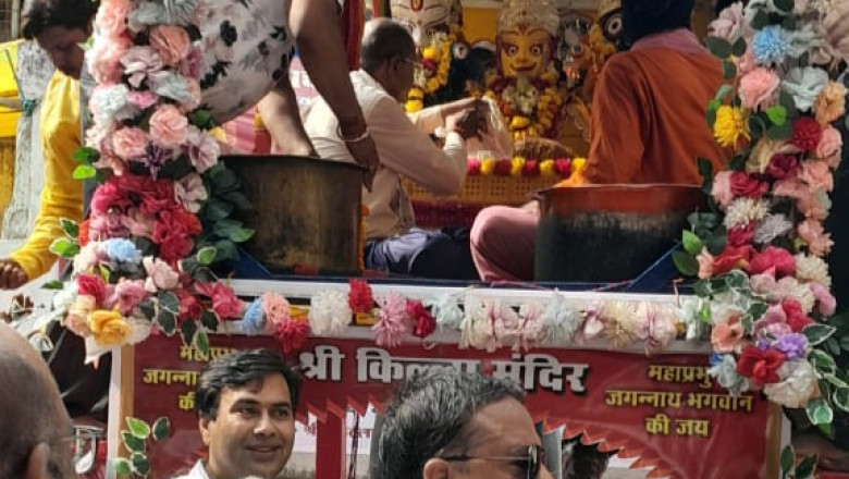 भगवान जगन्नाथ की रथ यात्रा में शामिल हुए महापौर, कहा- शहरवासियों के लिए मांगी खुशहाली: