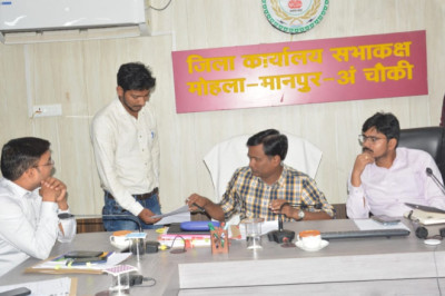 कलेक्टर ने सहानुभूतिपूर्वक सुनी आमजनों की समस्याएं, दिये  आवेदनों का त्वरित निराकरण के निर्देश
