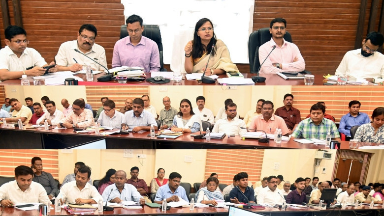 कलेक्टर चौधरी ने डी.एम.एफ. से स्वीकृत कार्यों का यू.सी./सी.सी. उपलब्ध कराने दिये निर्देश