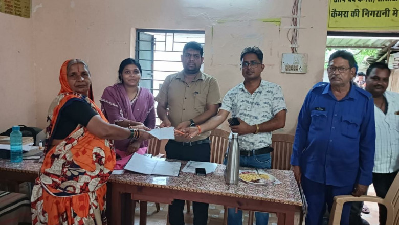 राजस्व शिविर में समस्याओं को हो रहा त्वरित निराकरण